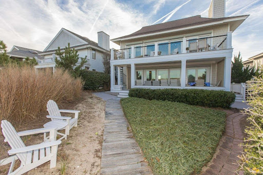 Exterior of the Low Tide House