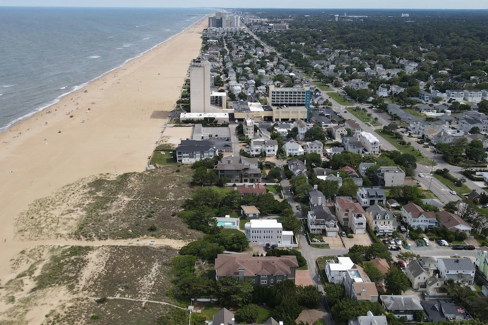 Homes along the Virginia Beach shore